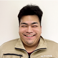 実際に働く社員の顔4