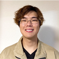 実際に働く社員の顔5